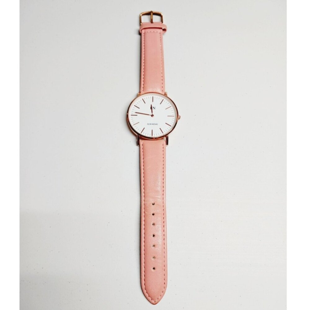🎁Free with any purchase❤️ Elegant Pink Leather Strap Watch